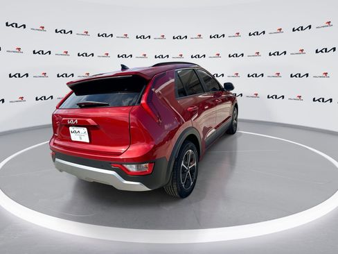 Certified 2023 Kia Niro EX FWD image 8