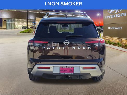 Used 2022 Nissan Pathfinder SL w/ SL Premium Package image 8