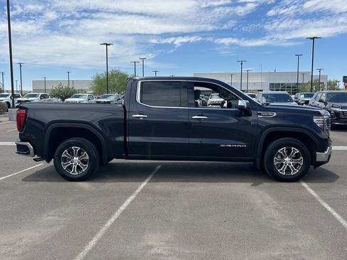 Certified 2025 GMC Sierra 1500 SLT RWD image 6