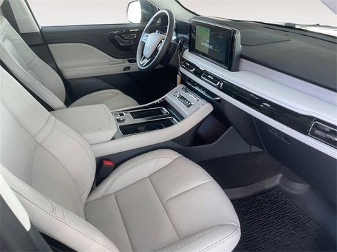 New 2025 Lincoln Aviator Reserve w/ Illumination Package image 15