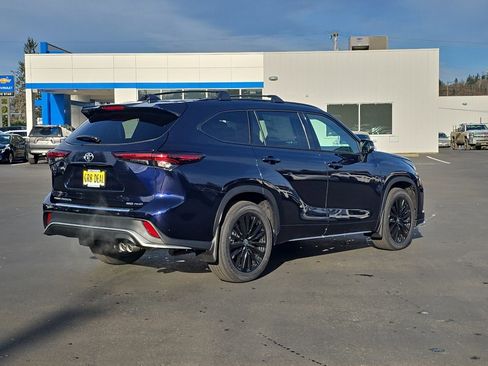 New 2026 Toyota Highlander XSE image 5