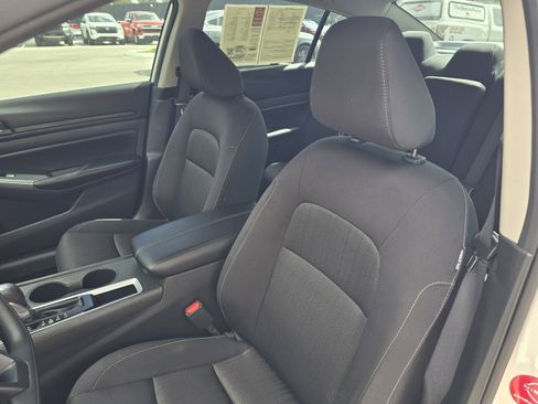 Certified 2025 Nissan Altima 2.5 S FWD image 13