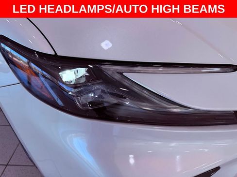 Used 2025 Toyota Camry XSE image 9
