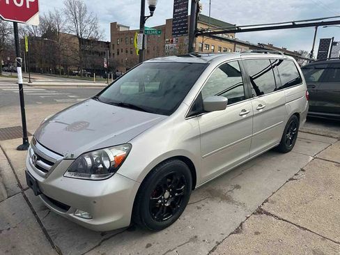 Used 2005 Honda Odyssey Touring image 3