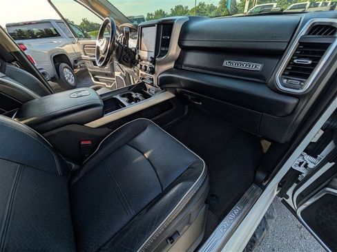 Used 2022 RAM 2500 Laramie AWD/4WD image 21