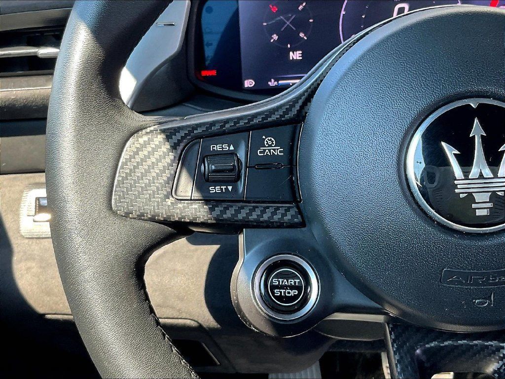 Used 2022 Maserati MC20 Coupe RWD image 10