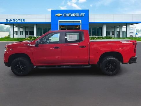Used 2022 Chevrolet Silverado 1500 LT Trail Boss w/ LT Trail Boss Premium Package AWD/4WD image 10