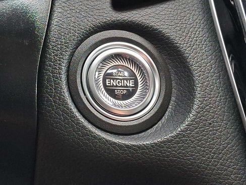 Used 2022 Mercedes-Benz GLC 300 4MATIC image 20