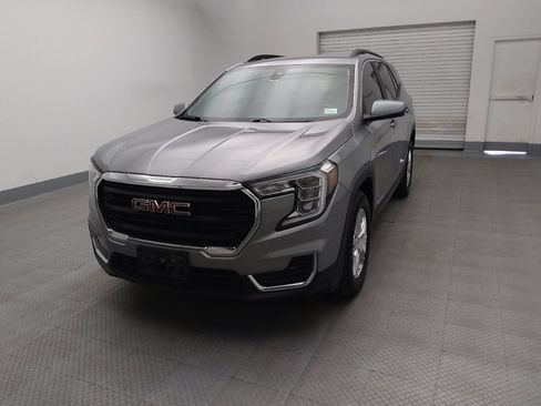Used 2024 GMC Terrain SLE w/ Driver Convenience Package FWD image 15