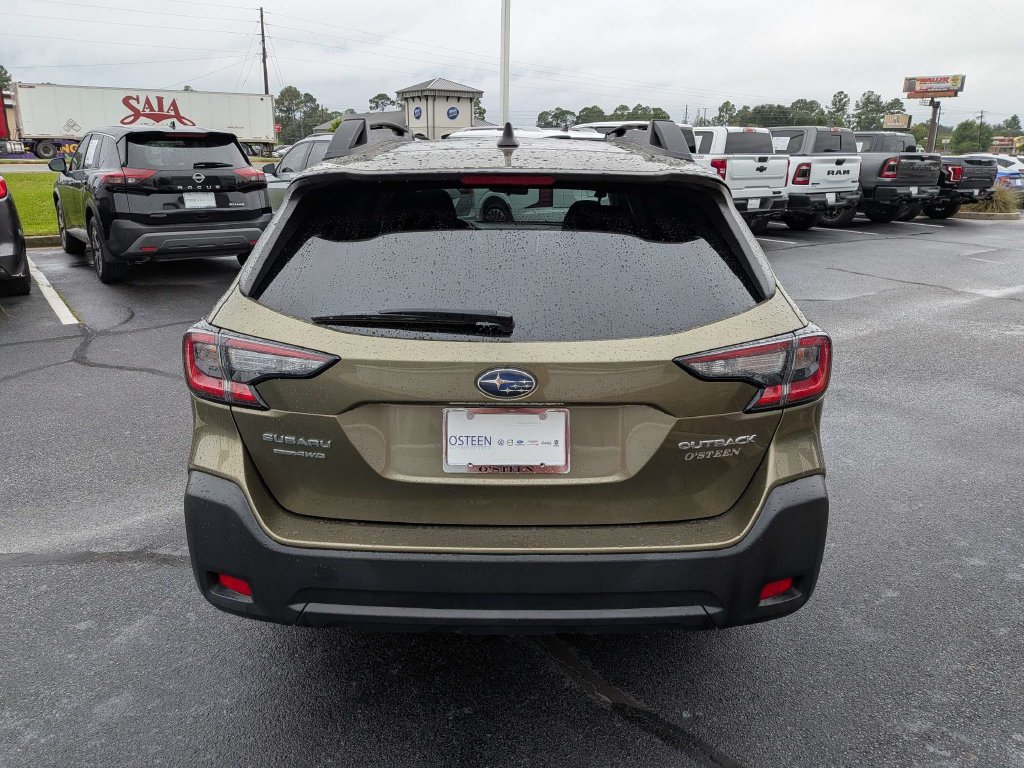 Certified 2025 Subaru Outback Premium AWD/4WD image 6