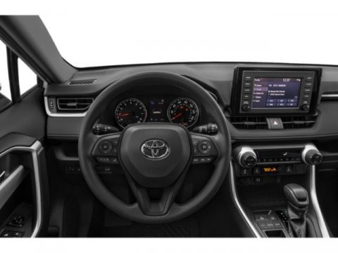 Used 2021 Toyota RAV4 XLE AWD/4WD image 7