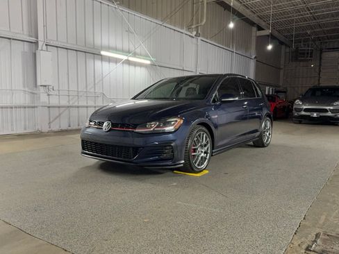 Used 2018 Volkswagen GTI Autobahn FWD image 1