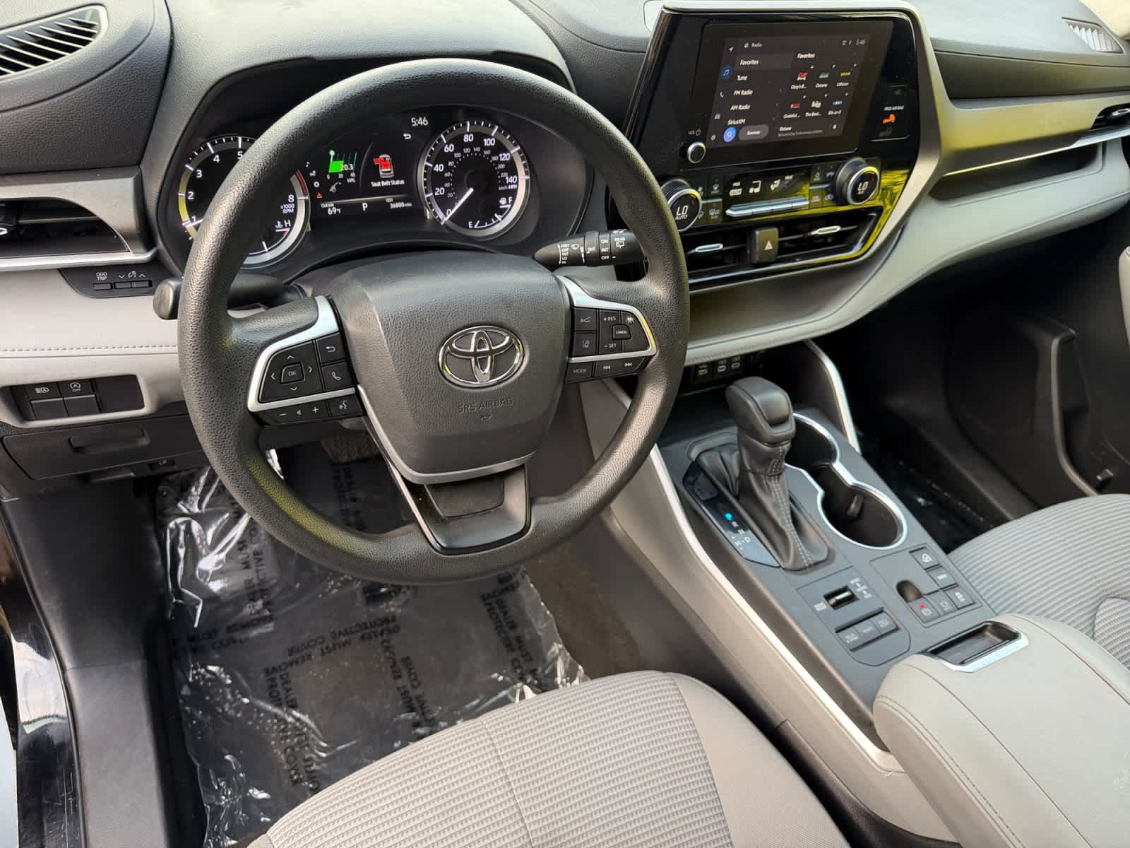 Used 2023 Toyota Highlander L AWD/4WD image 21