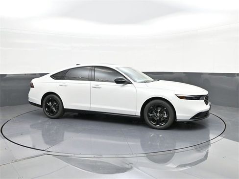 New 2025 Honda Accord SE image 14