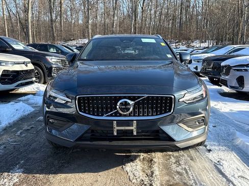 New 2026 Volvo V60 B5 Cross Country Ultra w/ Climate Package image 6