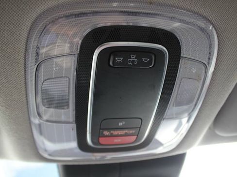 Used 2023 Hyundai Elantra SEL FWD image 11