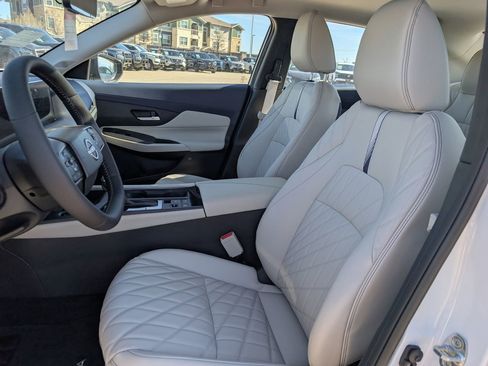 New 2026 Nissan Sentra SL w/ Floor Mat Package FWD image 19