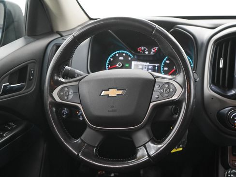 Used 2016 Chevrolet Colorado Z71 AWD/4WD image 17