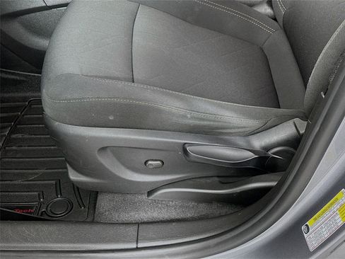 Used 2020 Chevrolet Trax LT image 20