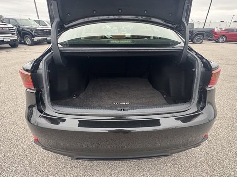 Used 2017 Lexus IS 300 AWD w/ Premium Package image 11