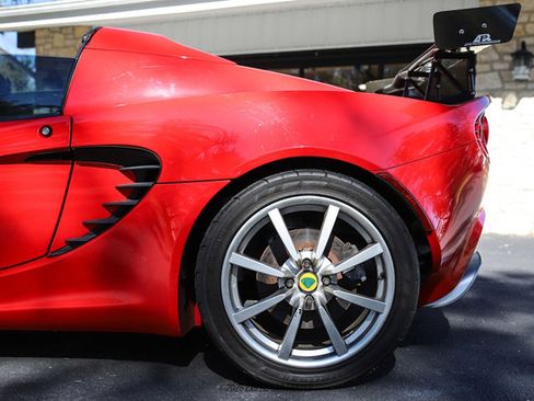 Used 2005 Lotus Elise image 5