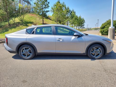 New 2026 Kia K4 LXS image 20