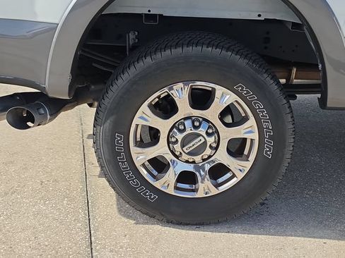 Used 2022 Ford F250 Lariat w/ Chrome Package AWD/4WD image 5