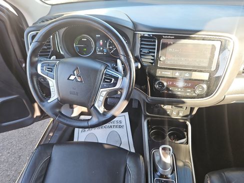 Used 2018 Mitsubishi Outlander GT image 24