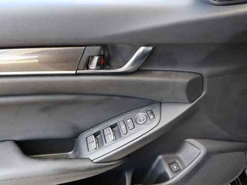Used 2019 Honda Accord Sport image 35