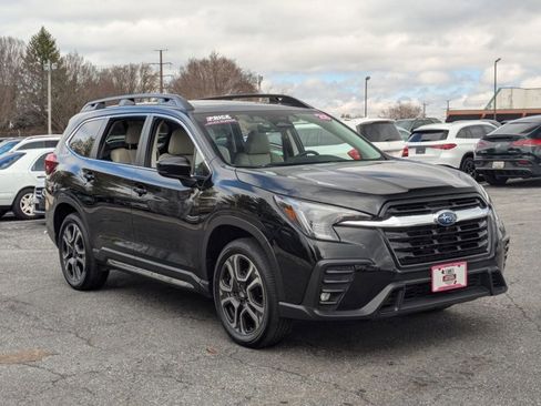 Certified 2025 Subaru Ascent Limited image 3