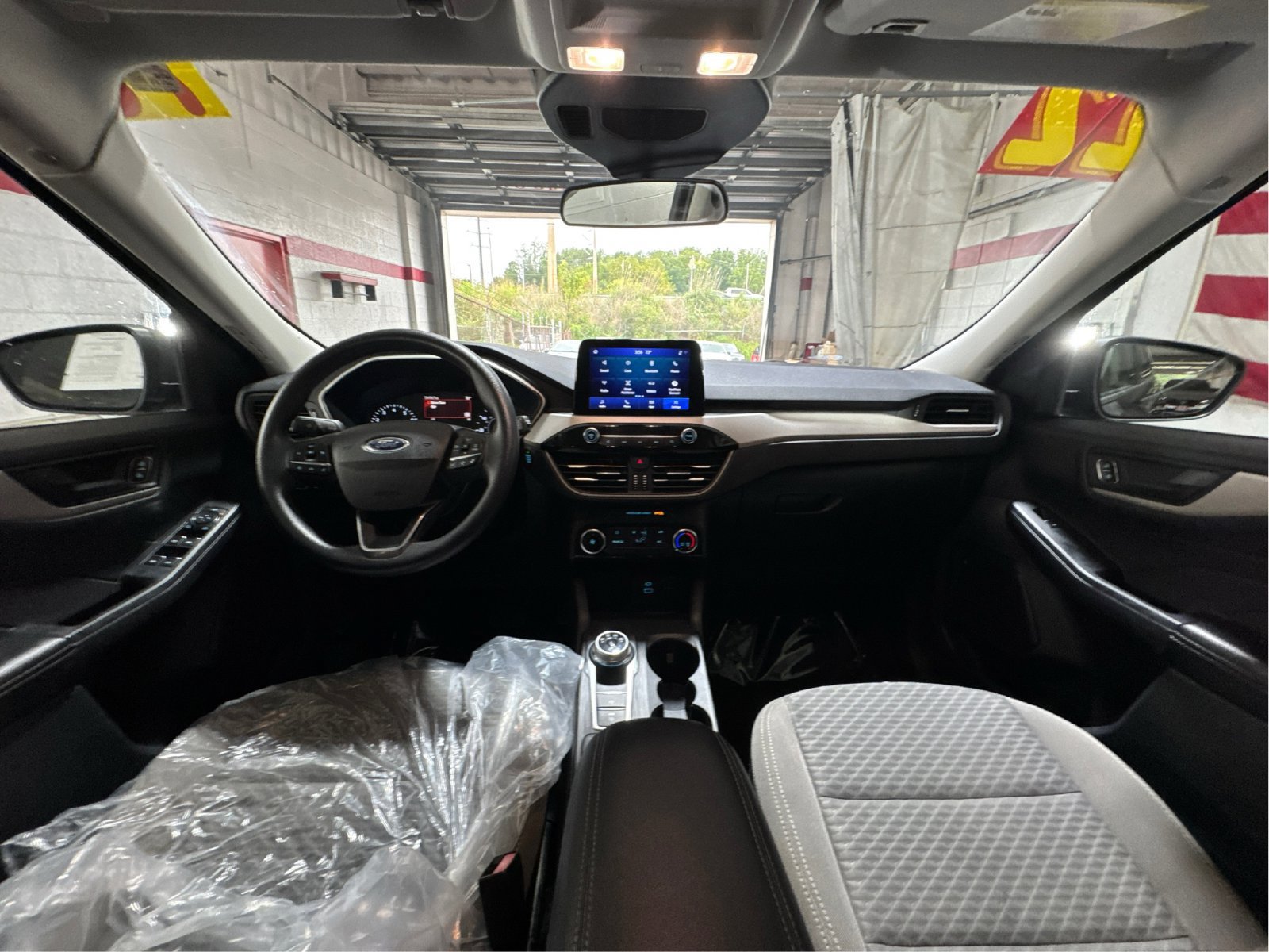 Used 2022 Ford Escape SE AWD/4WD image 25
