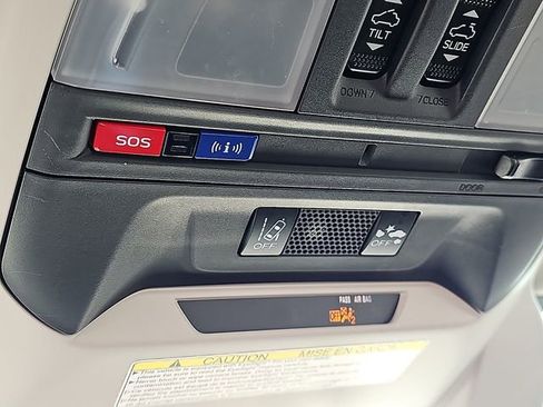 Used 2019 Subaru Impreza 2.0i Premium image 24