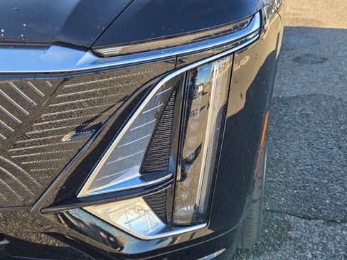 New 2026 Cadillac Lyriq Luxury image 37