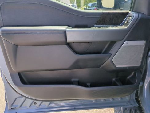 Used 2023 Ford F250 Lariat w/ Lariat Ultimate Package AWD/4WD image 12