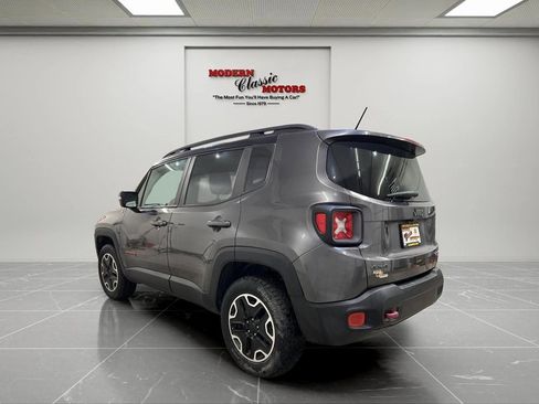 Used 2017 Jeep Renegade Trailhawk image 5