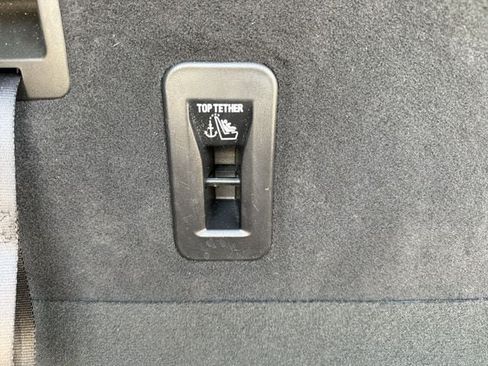 Used 2025 Chevrolet Tahoe LT RWD image 21
