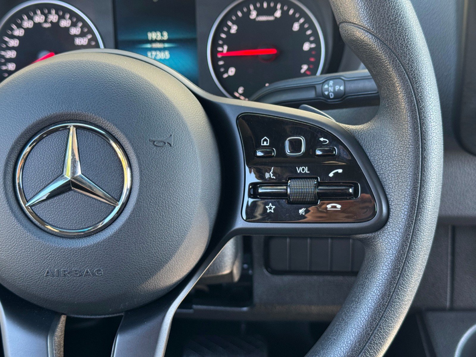 Used 2023 Mercedes-Benz Sprinter 2500 image 19