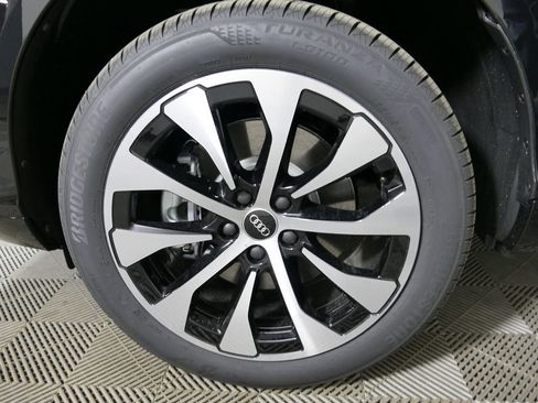 New 2026 Audi Q3 quattro 2.0T AWD/4WD image 23