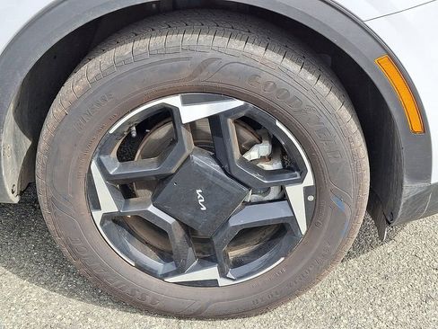 Used 2026 Kia Sportage EX image 9