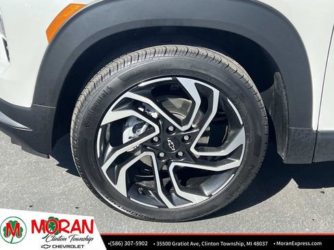 Certified 2025 Chevrolet TrailBlazer RS w/ Convenience Package image 11