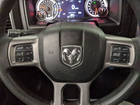 Used 2022 RAM 1500 Classic SLT w/ Electronics Group image 10