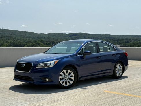Used 2016 Subaru Legacy 2.5i Premium w/ Popular Package #2 AWD/4WD image 1