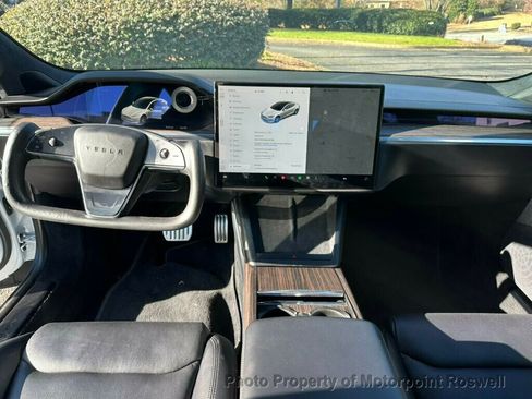 Used 2022 Tesla Model S AWD image 23