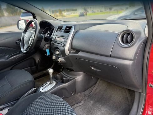 Used 2014 Nissan Versa Note SV image 19