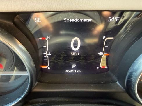 Used 2022 Jeep Gladiator Overland image 16