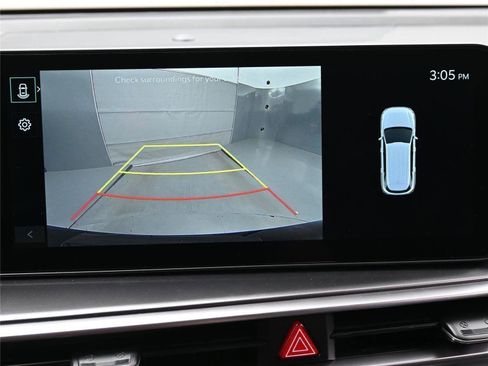 Used 2025 Kia Sorento S image 5