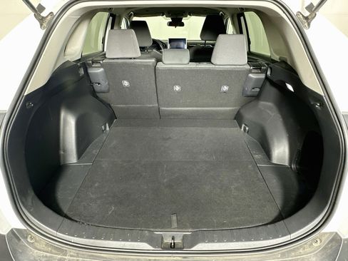 Used 2024 Toyota RAV4 XLE FWD image 27