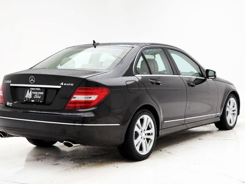 Used 2013 Mercedes-Benz C 300 4MATIC Sedan image 8