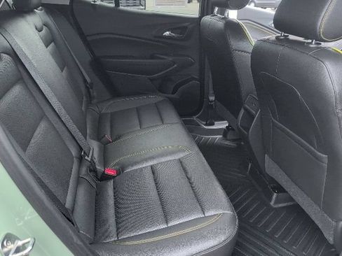 Used 2024 Chevrolet Trax ACTIV FWD image 36