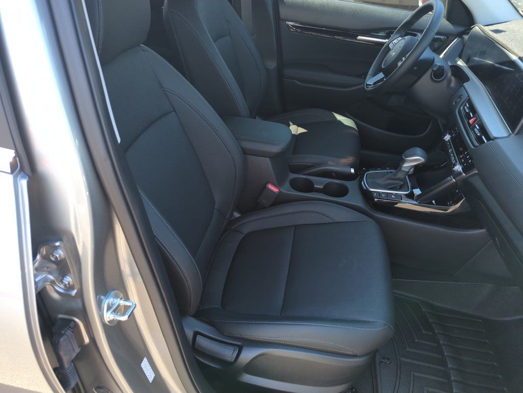 Used 2026 Kia Seltos EX FWD image 35